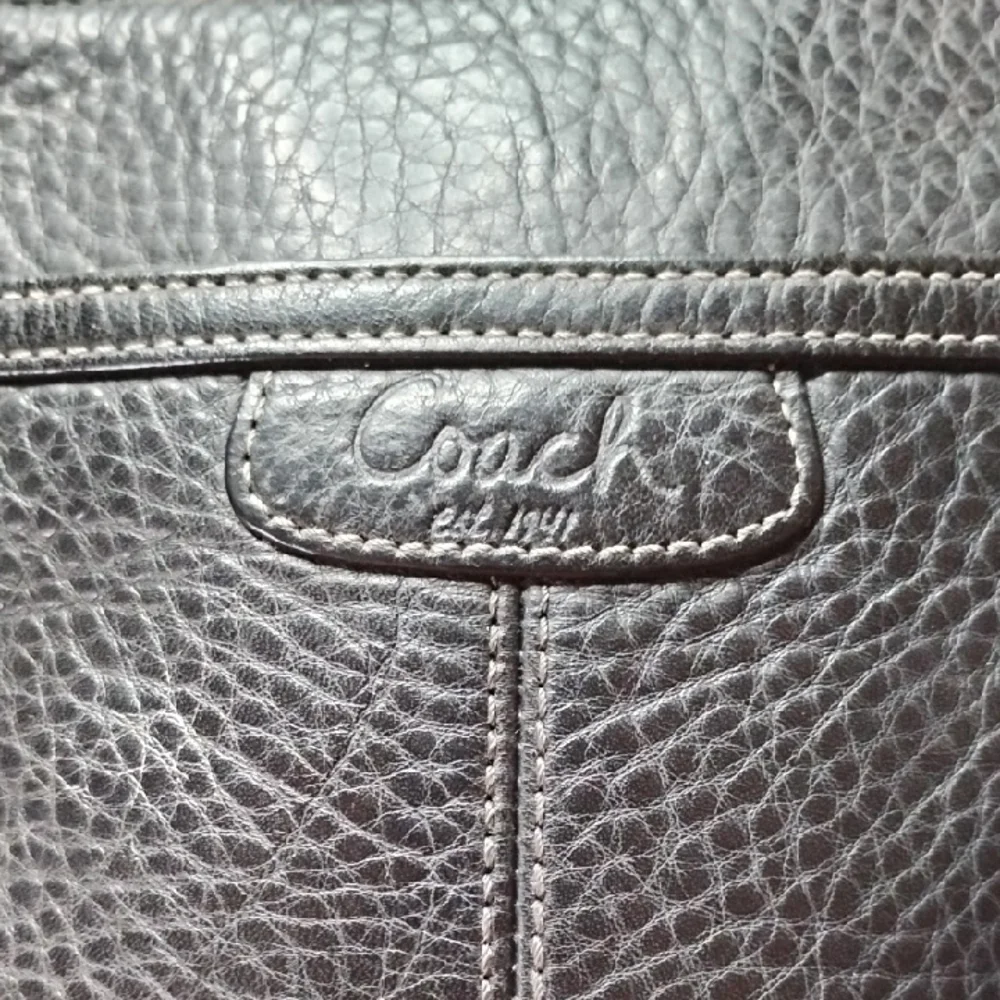 Coach Black Leather Men's Messenger Bag Rehab Condition - Picture 2 of 7
